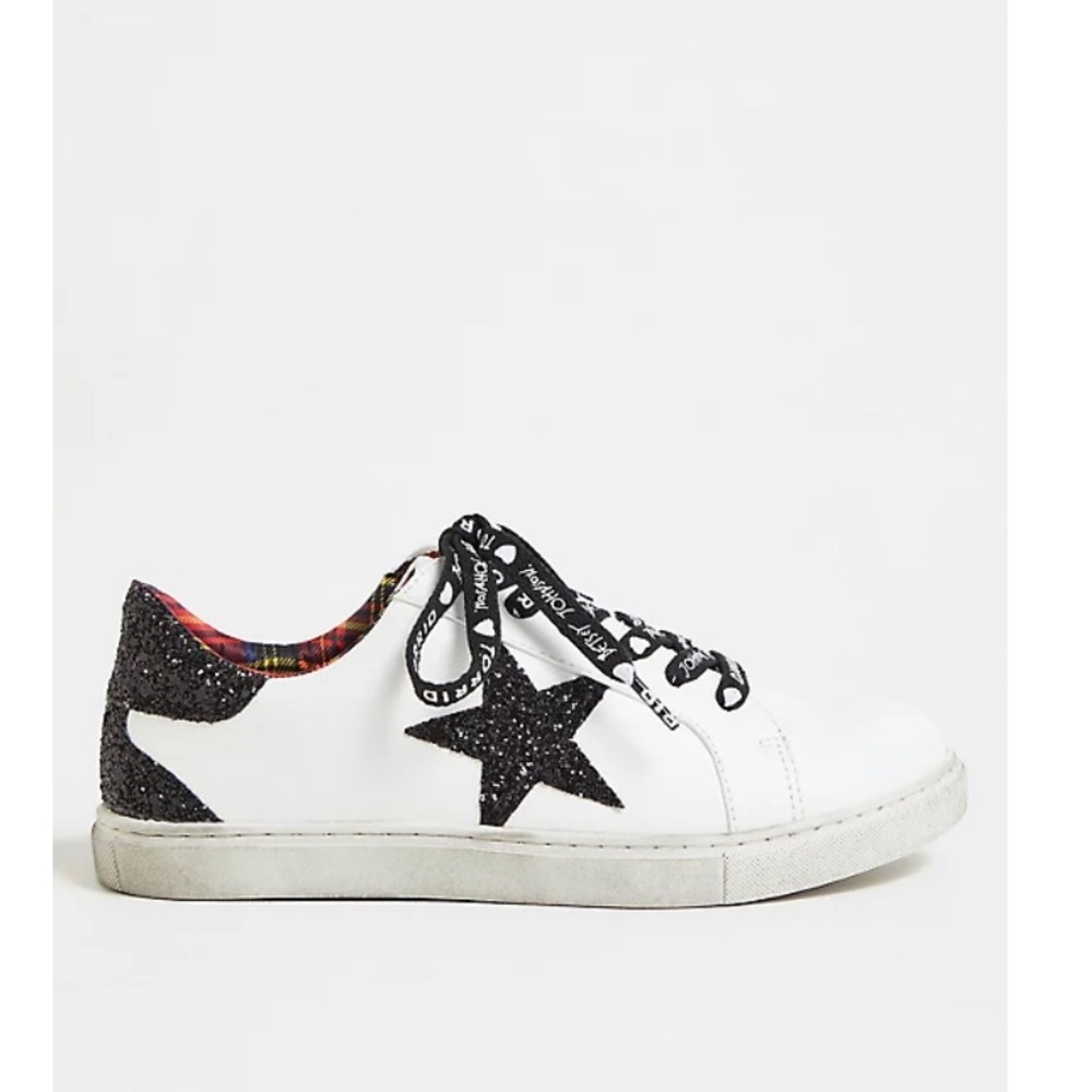 BNWT Torrod x Betsey Johnson Sneakers